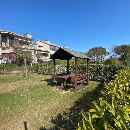 The - Private Garden And Pool Appartamento Desenzano del Garda