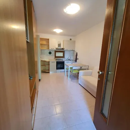Appartamento The - Private Garden And Pool