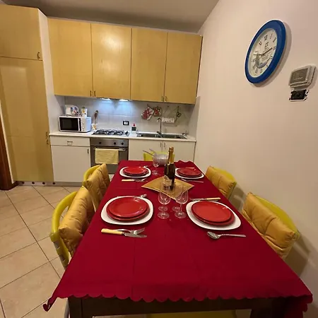 Apartamento Pegasus - Private Garden And Pool Desenzano del Garda