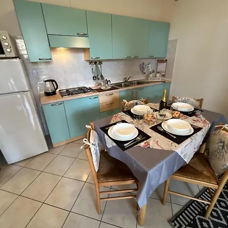 Pegasus - Private Garden And Pool Apartamento Desenzano del Garda