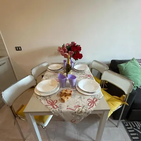 Apartamento Pegasus - Private Garden And Pool Desenzano del Garda
